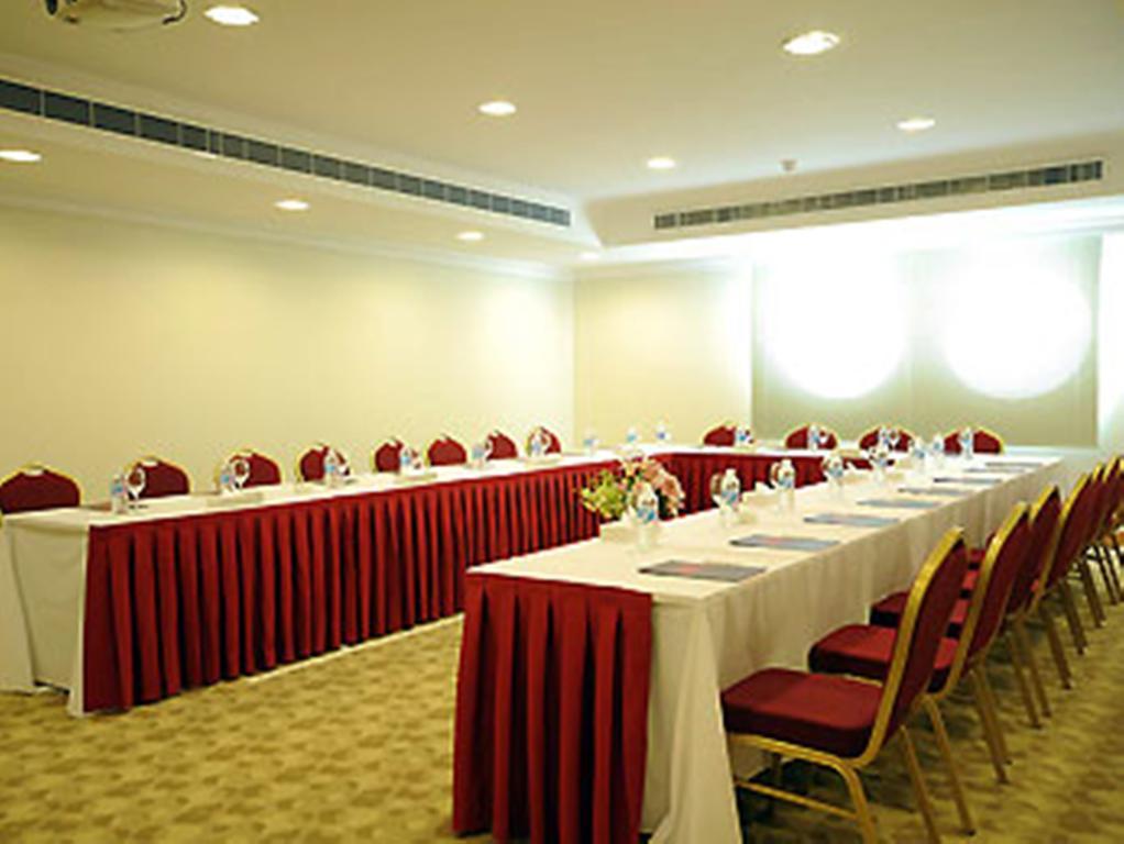 Mercure Value Hotel Riyadh Exterior photo